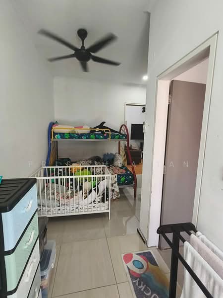 2.5-storey Terraced House for Sale in Bandar Kinrara Seksyen 1 (Bandar Kinrara) - Priscilla Tan - Bedroom - PropertyGuru.com.my