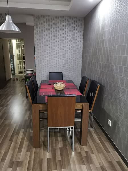 Pangsapuri untuk Disewa di Relau Vista Apartment - AfiqHamzah . - Dining Room - PropertyGuru.com.my