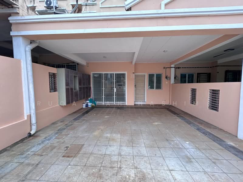 2-storey Terraced House for Rent in Kajang (Selangor) - Ruqayyah Hashim - Exterior - PropertyGuru.com.my