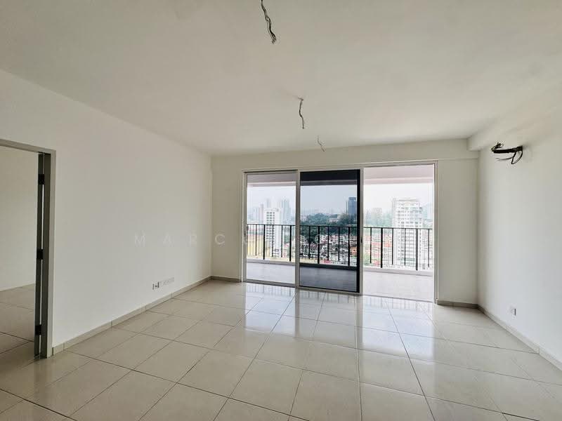 Kondominium untuk Dijual di Jelutong Central Residence - Marcus Choo - Balcony - PropertyGuru.com.my