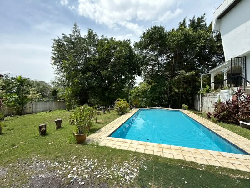 Rumah Banglo untuk Disewa di Taman Bukit Pantai (Bangsar) - Hugo Gooi - Garden - PropertyGuru.com.my