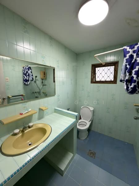 Rumah Banglo untuk Disewa di Taman Bukit Pantai (Bangsar) - Hugo Gooi - Bathroom - PropertyGuru.com.my