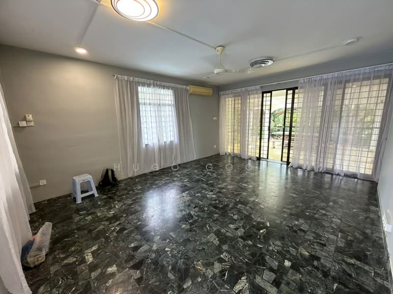 Rumah Banglo untuk Disewa di Taman Bukit Pantai (Bangsar) - Hugo Gooi - Living Room - PropertyGuru.com.my