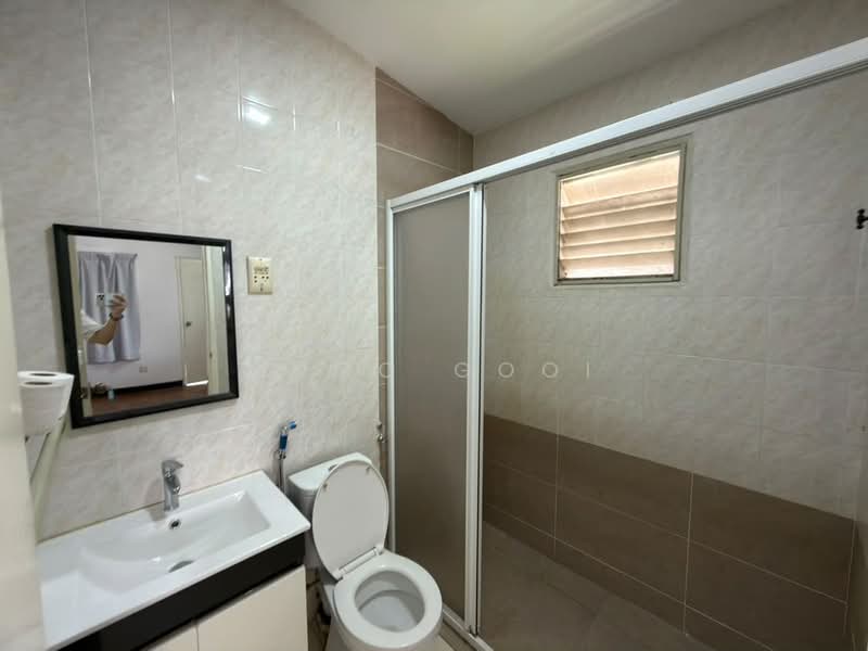 Rumah Banglo untuk Disewa di Taman Bukit Pantai (Bangsar) - Hugo Gooi - Bathroom - PropertyGuru.com.my