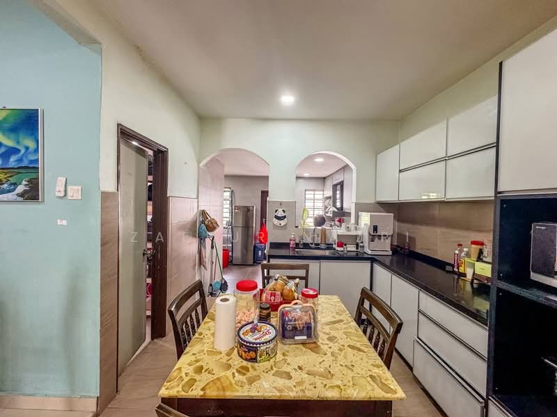 Rumah Teres 2-Tingkat untuk Dijual di Bandar Putra Permai (Seri Kembangan) - Zaffur Nazri - PropertyGuru.com.my