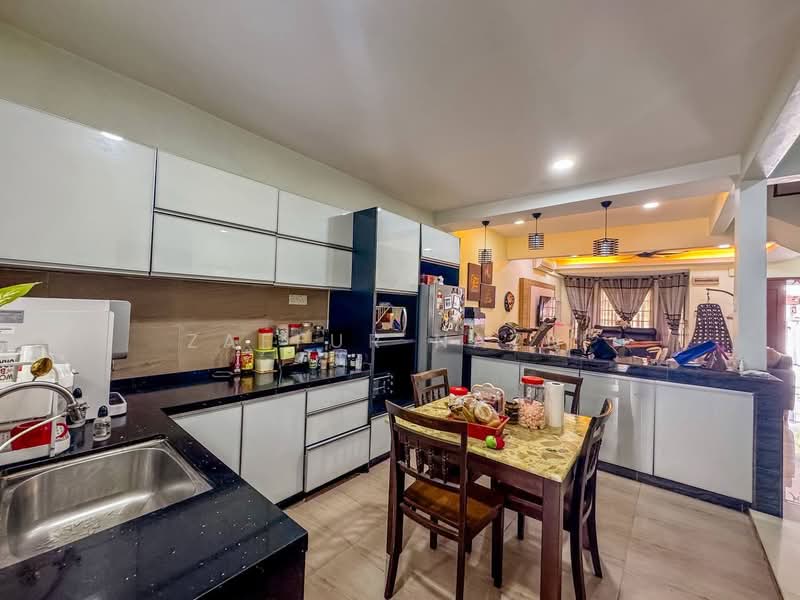 Rumah Teres 2-Tingkat untuk Dijual di Bandar Putra Permai (Seri Kembangan) - Zaffur Nazri - PropertyGuru.com.my