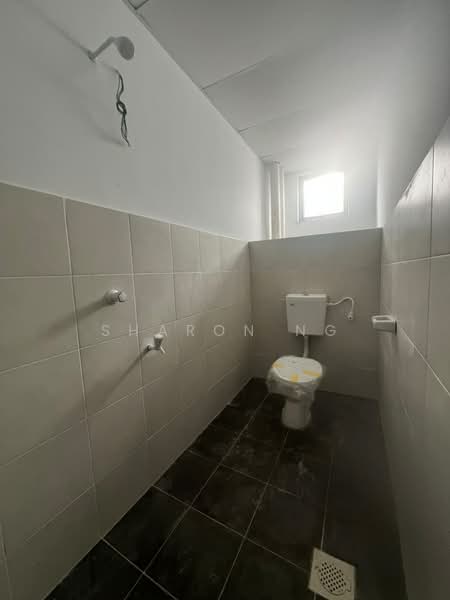 Shop for Sale in Iskandar Puteri (Nusajaya) (Johor) - Sharon Ng - Bathroom - PropertyGuru.com.my