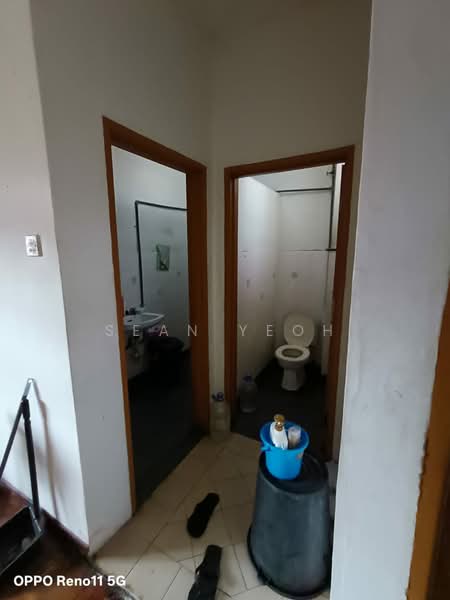 Rumah Teres 2-Tingkat untuk Dijual di Desa Paya Mengkuang (Gelang Patah) - Sean Yeoh - Bathroom - PropertyGuru.com.my