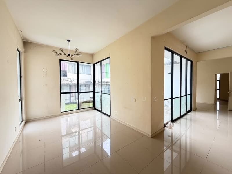 Semi-Detached House for Sale in Saujana Rawang (Rawang) - Chloe Kok - PropertyGuru.com.my