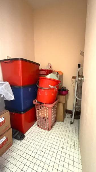 Maid's Room / Storage