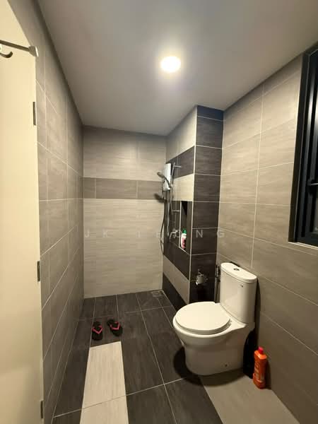 Kondominium untuk Disewa di Aster Residence - JK Leong - Bathroom - PropertyGuru.com.my