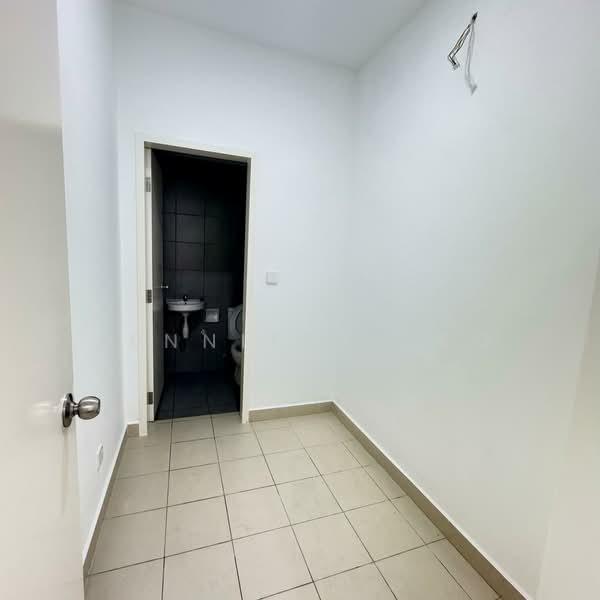 Semi-Detached House for Sale in Bandar Gamuda Gardens (Rawang) - Jennifer Teo - Bathroom - PropertyGuru.com.my