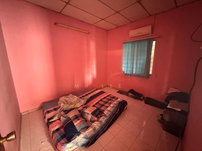 Rumah Teres 1-Tingkat untuk Dijual di Taman Bagus (Tambun) - Mr Lee - Bedroom - PropertyGuru.com.my