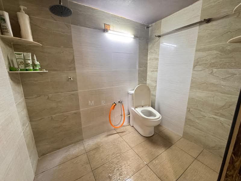 Rumah Teres 1-Tingkat untuk Dijual di Taman Bagus (Tambun) - Mr Lee - Bathroom - PropertyGuru.com.my