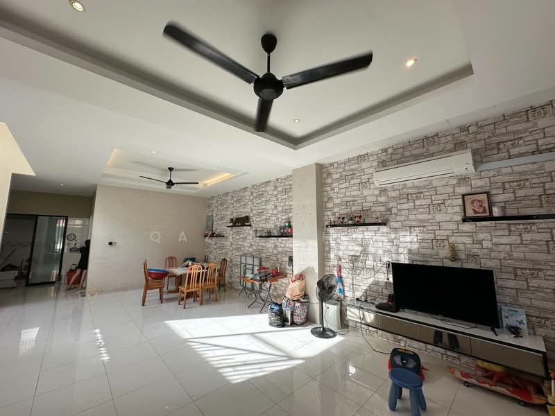 Rumah Berkembar untuk Disewa di Panorama Lapangan Perdana (Ipoh) - Qazin Khoo - Living Room - PropertyGuru.com.my