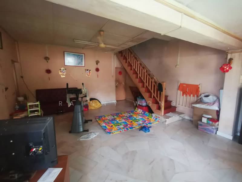 Semi-Detached House for Sale in Tanjung Tokong (Penang) - Rainny Wong - Living Room - PropertyGuru.com.my
