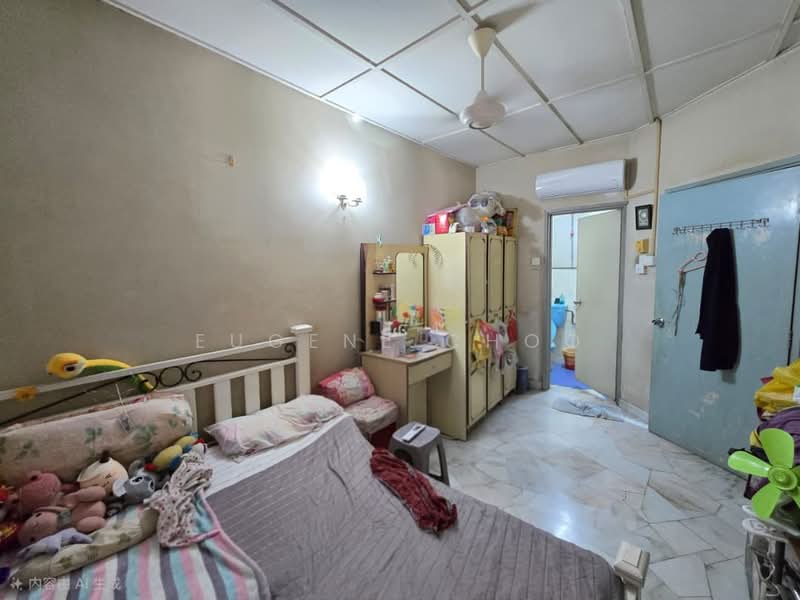 Rumah Teres 1-Tingkat untuk Dijual di Taman Bidara (Selayang) - Eugene Choo - Bedroom - PropertyGuru.com.my