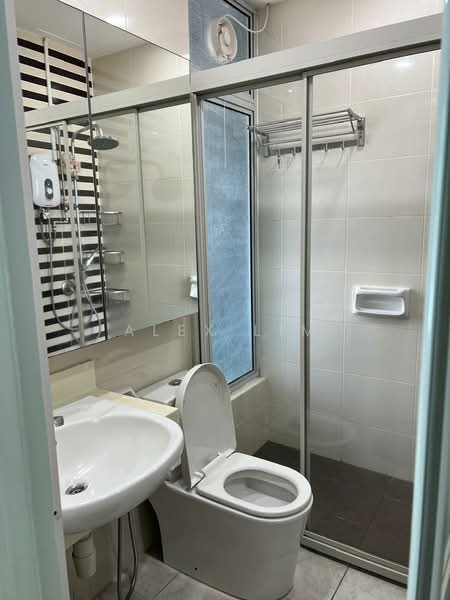 Condominium for Rent at The Brezza - Alex Lim - Bathroom - PropertyGuru.com.my