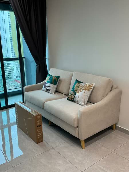 Pangsapuri untuk Disewa di Savana @ Batu Kawan - Yusen . - Living Room - PropertyGuru.com.my