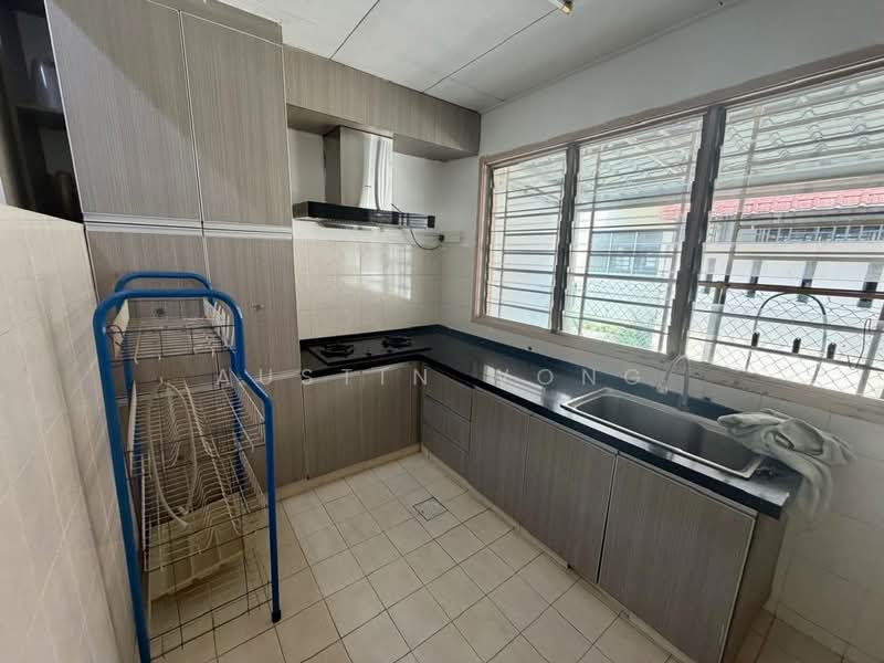2-storey Terraced House for Sale in TAMAN PUCHONG UTAMA (Puchong) - Austin Wong - Kitchen - PropertyGuru.com.my
