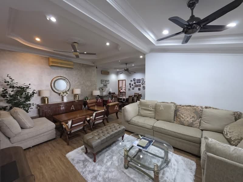Rumah Banglo untuk Dijual di Seksyen 11 (Petaling Jaya) - Devamuthan Tamilarasan - Living Room - PropertyGuru.com.my