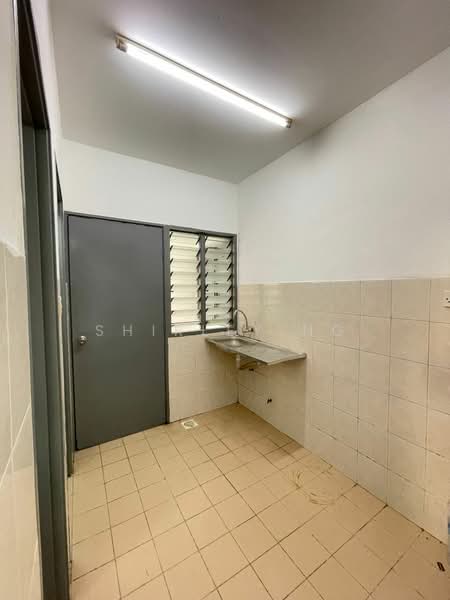 Flat for Rent at Seroja - Shirley Ng - Kitchen - PropertyGuru.com.my
