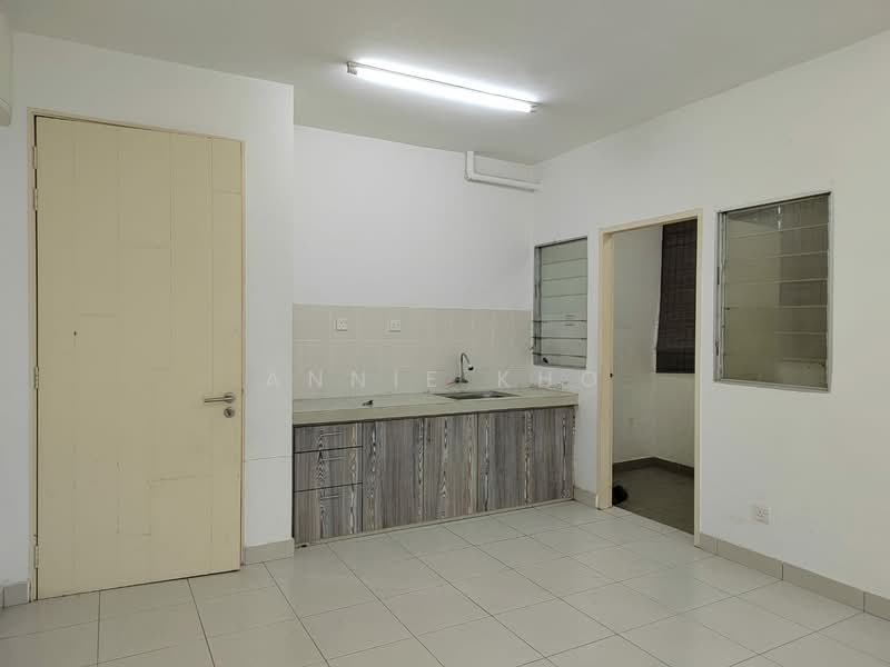 Pangsapuri untuk Disewa di Seri Intan Apartment - Annie Kho - Kitchen - PropertyGuru.com.my