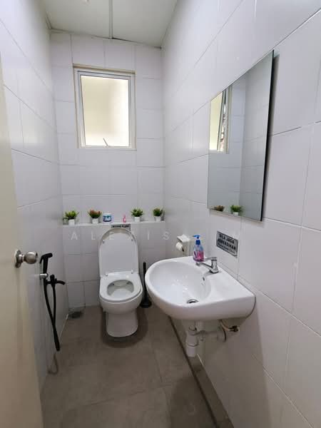 Retail Office for Rent in Bandar Bukit Tinggi 2 (Klang) - Alexis Lim - Bathroom - PropertyGuru.com.my