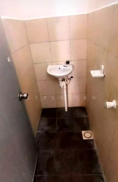 Apartment for Rent at Gapura Bayu - Jasper Tan - Bathroom - PropertyGuru.com.my