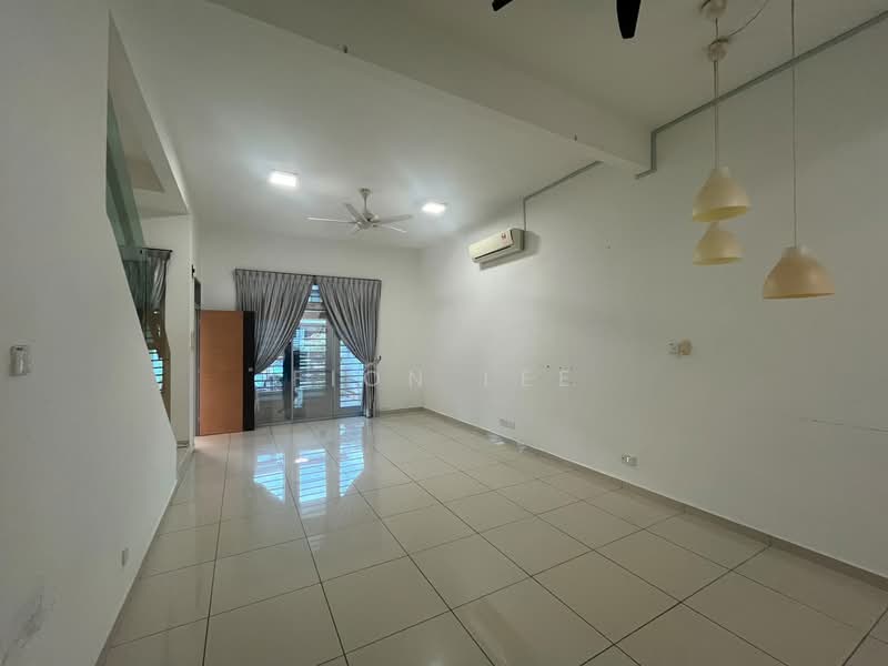 2-storey Terraced House for Sale in Taman JP Perdana (Johor Bahru) - Fion Lee - Living Room - PropertyGuru.com.my