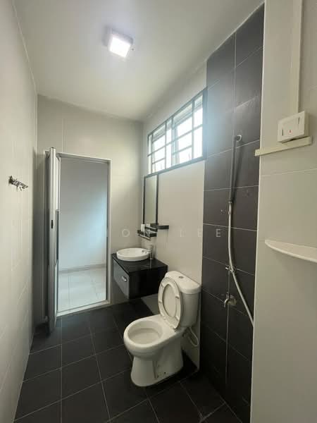 2-storey Terraced House for Sale in Taman JP Perdana (Johor Bahru) - Fion Lee - Bathroom - PropertyGuru.com.my