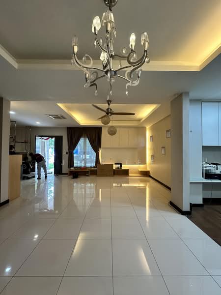Rumah Berkembar untuk Dijual di Setia Eco Park (Setia Alam) - Jess Tee - Living Room - PropertyGuru.com.my