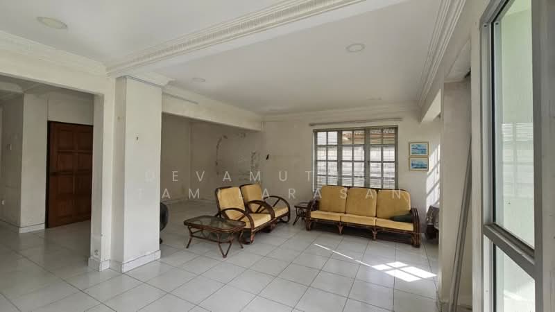 Bungalow for Sale in Seksyen 17 (Petaling Jaya) - Devamuthan Tamilarasan - Living Room - PropertyGuru.com.my