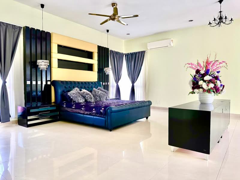 Bungalow for Sale in Country Heights (Kajang) - Isaac Sim - Bedroom - PropertyGuru.com.my