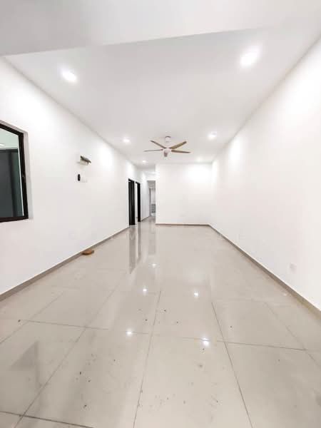 1-storey Terraced House for Sale in Taman Puteri Wangsa (Ulu Tiram) - Calvin Lee - PropertyGuru.com.my