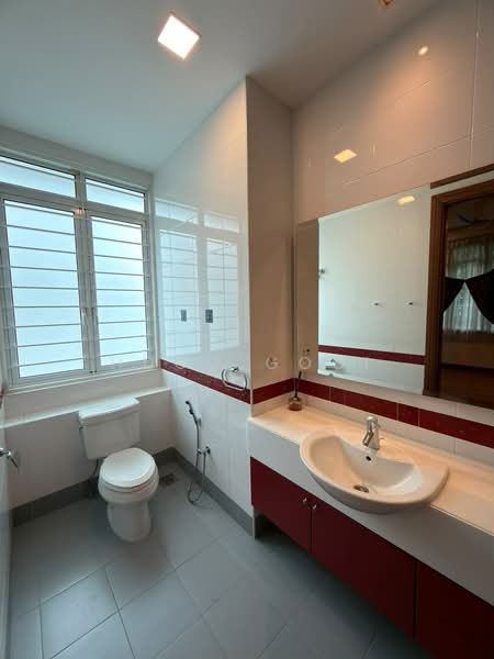 Bungalow for Rent in Taman Duta (Bukit Tunku (Kenny Hills)) - Hugo Gooi - Bathroom - PropertyGuru.com.my