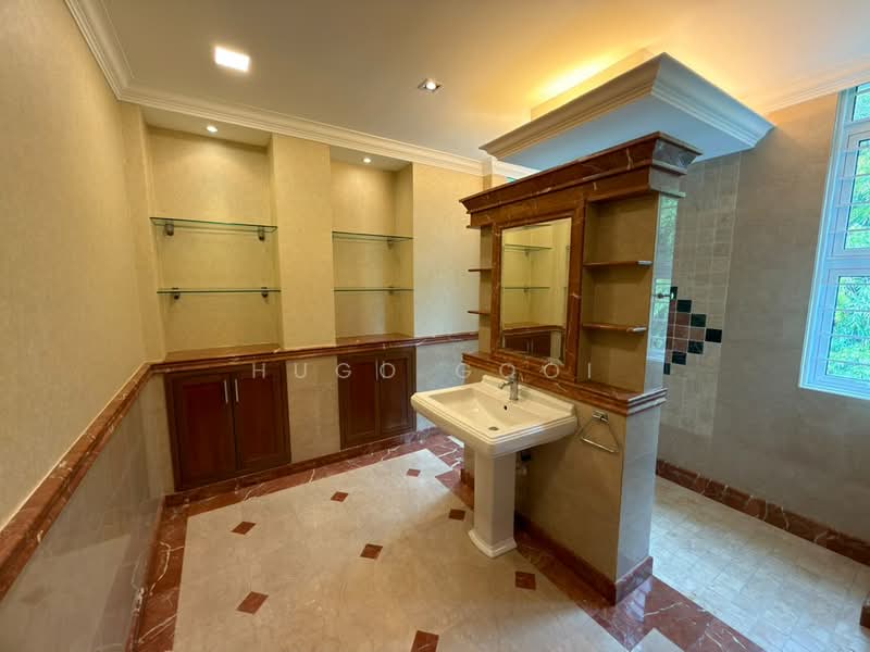 Bungalow for Rent in Taman Duta (Bukit Tunku (Kenny Hills)) - Hugo Gooi - Bathroom - PropertyGuru.com.my