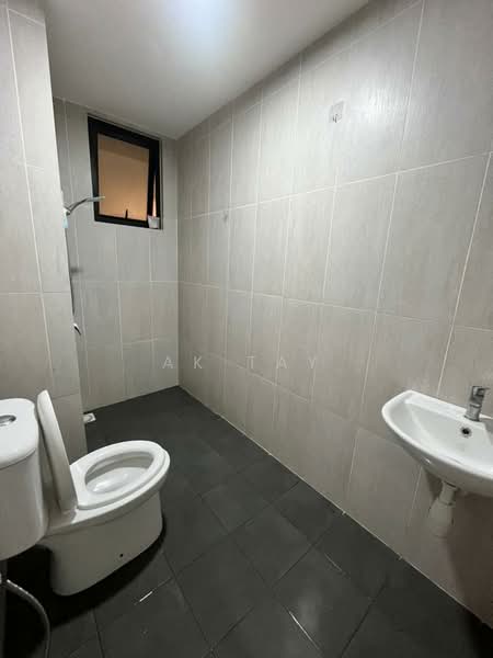 Service Residence for Rent at MKH Boulevard II - AK TAY - Bathroom - PropertyGuru.com.my