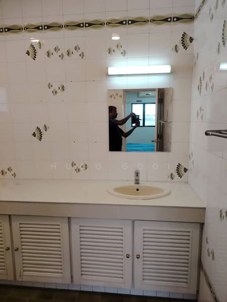 Bungalow for Rent in Taman Duta (Bukit Tunku (Kenny Hills)) - Hugo Gooi - Bathroom - PropertyGuru.com.my