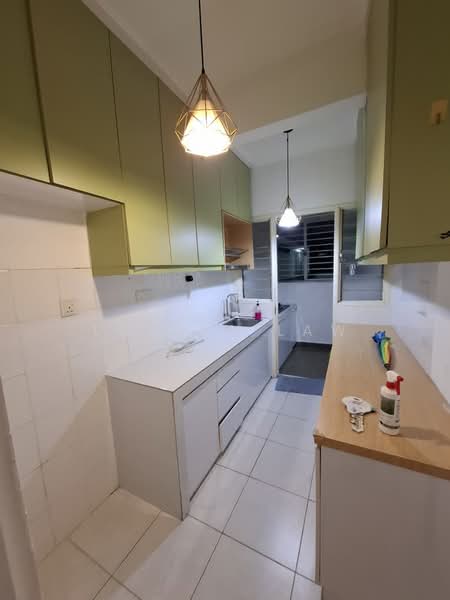 Pangsapuri untuk Dijual di Suria Permai - Louisa Law - Dry Kitchen - PropertyGuru.com.my