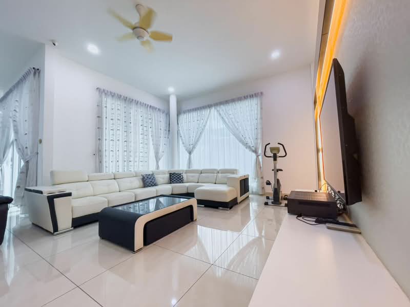 Bungalow House for Sale in Taman Desa Tebrau (Tebrau) - Kok Hui - Living Room - PropertyGuru.com.my