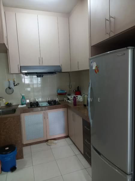 Service Residence for Sale at E-Tiara - Ethan Swe - Kitchen - PropertyGuru.com.my