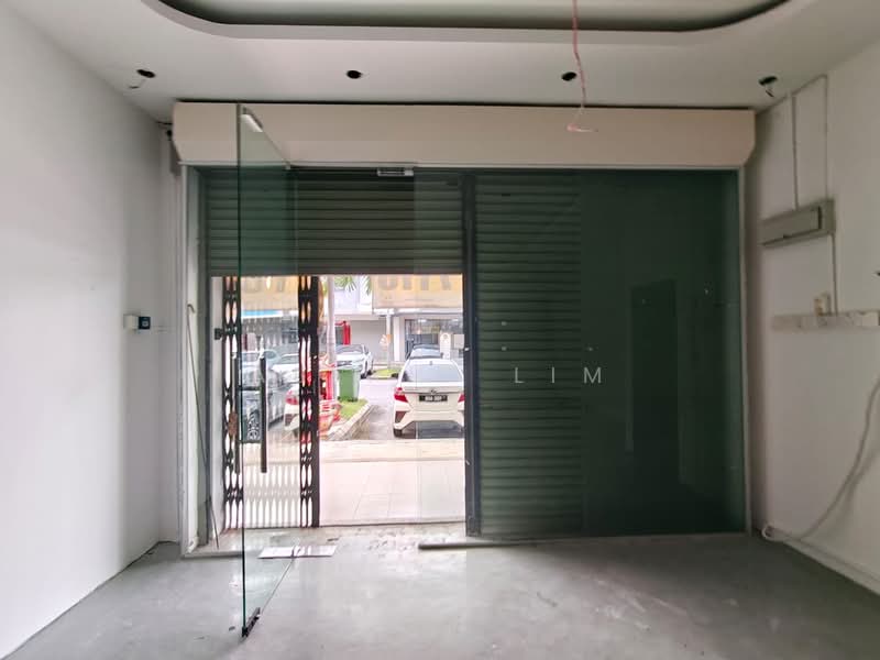 Shop / Office for Rent in Bandar Botanic (Klang) - Alexis Lim - Entrance - PropertyGuru.com.my