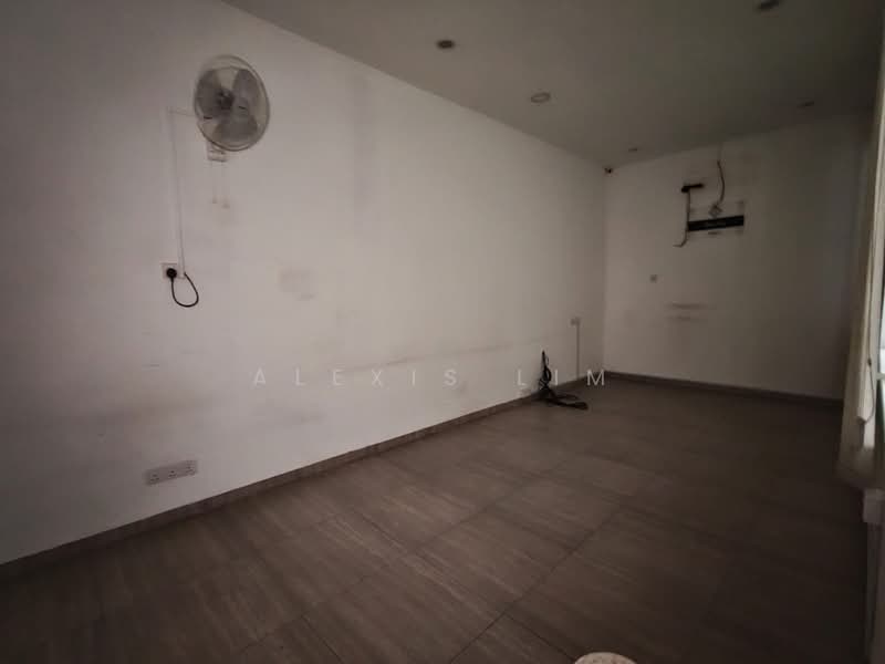 Shop / Office for Rent in Bandar Botanic (Klang) - Alexis Lim - Interior - PropertyGuru.com.my