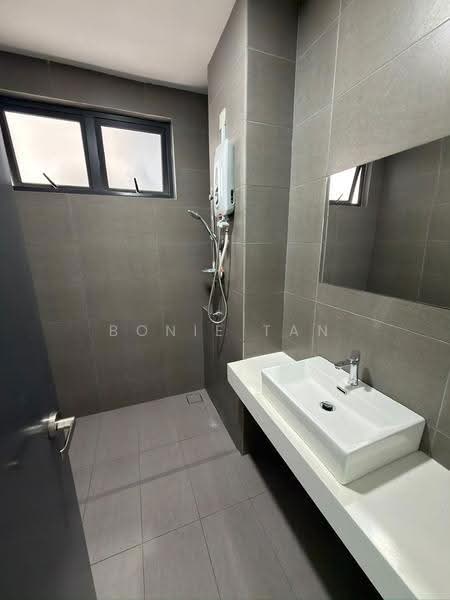 Condominium for Rent at The Hermington - Bonie Tan - Bathroom - PropertyGuru.com.my