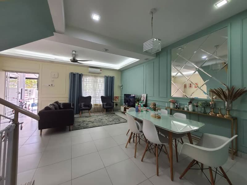 Rumah Teres 2-Tingkat untuk Dijual di Taman Pelangi Semenyih 2 (Semenyih) - Celestine Ting - Living Room - PropertyGuru.com.my