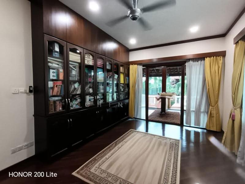 Bungalow House untuk Dijual di Bukit Rahman Putra (Sungai Buloh) - Chin JL - Study - PropertyGuru.com.my
