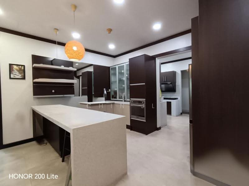 Bungalow House untuk Dijual di Bukit Rahman Putra (Sungai Buloh) - Chin JL - Kitchen - PropertyGuru.com.my