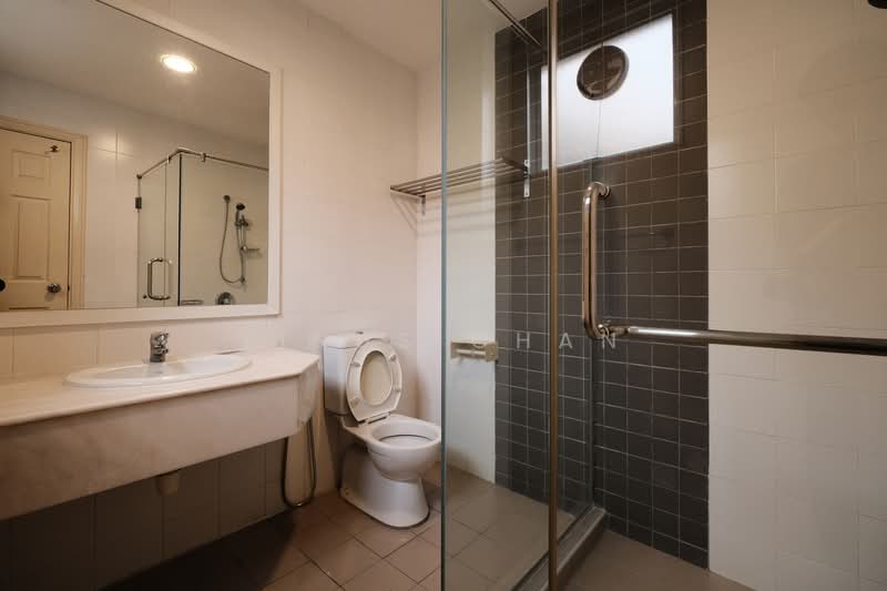 3-storey Terraced House for Rent in Desa Parkcity (Kuala Lumpur) - Linus Chan - Bathroom - PropertyGuru.com.my