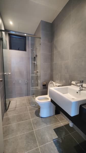 Servis Apartment untuk Dijual di Sunway Avila Residences - Jaden Chai - Bathroom - PropertyGuru.com.my